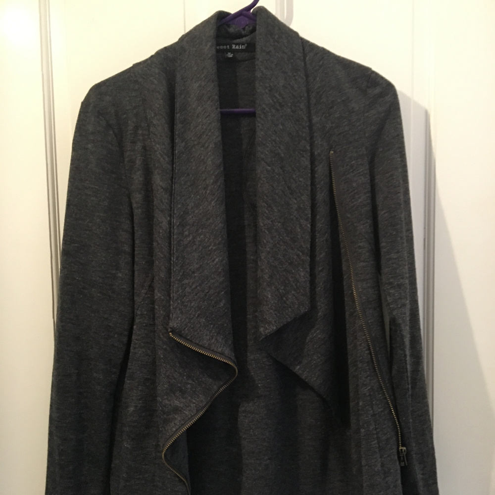 Sweet Rain Modcloth Grey cross body zip jacket